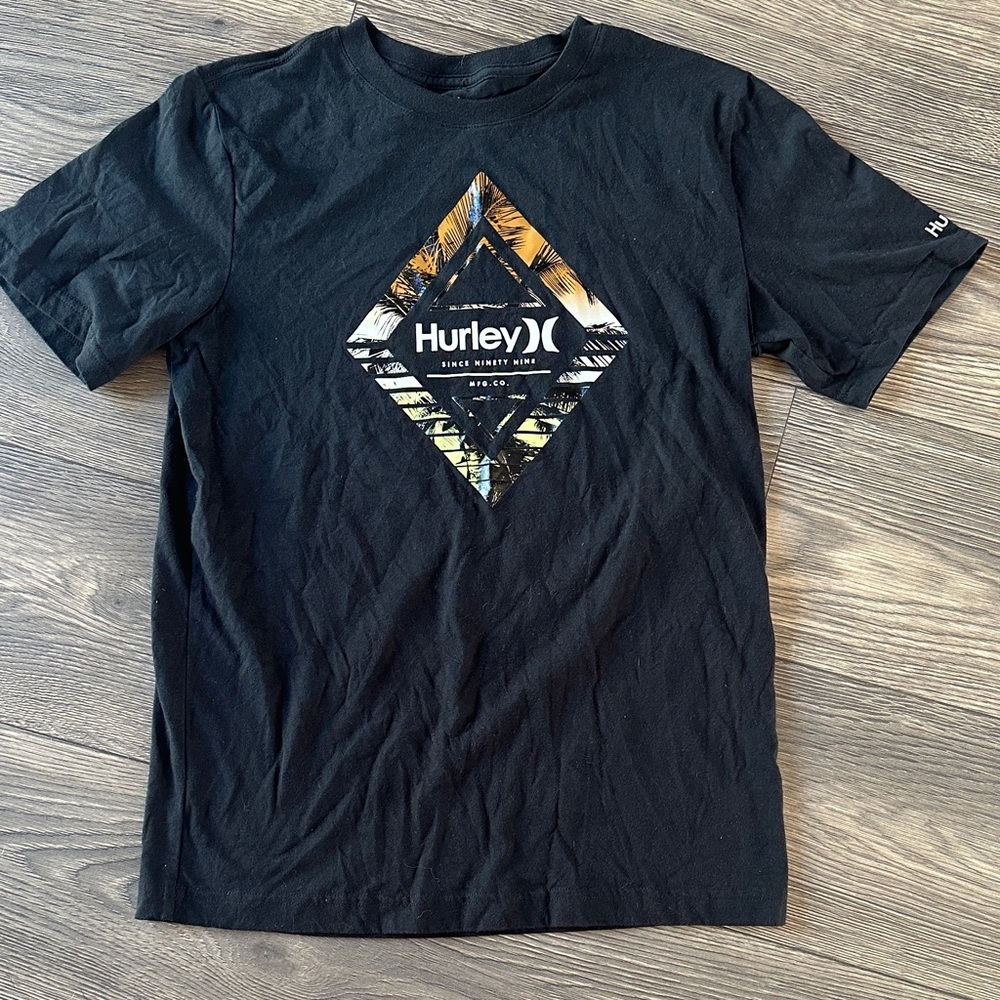 Hurley Black Tee with Graphic Diamond
